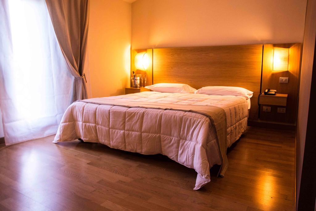 Country House Corte Del Sole Campolungo Habitación foto